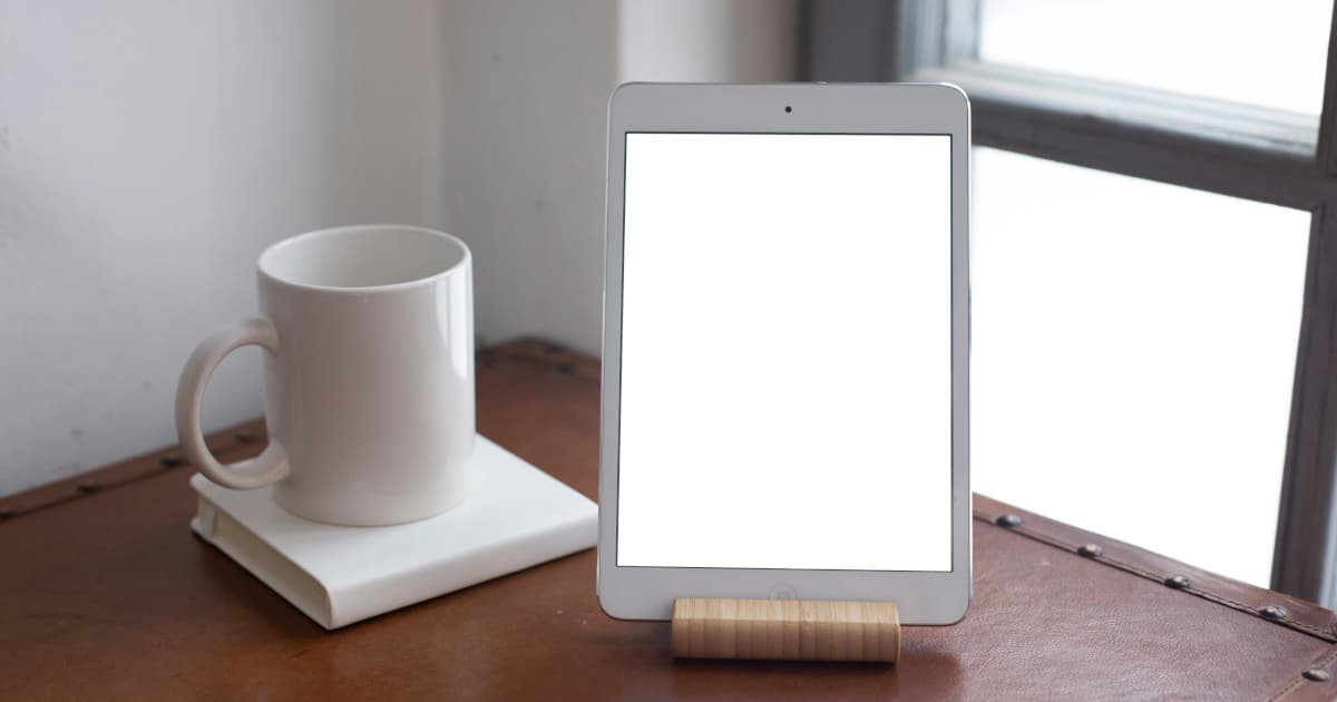 Neue Gedichtanthologie erfasst politischen Widerstand vor der Amtseinführung 2025