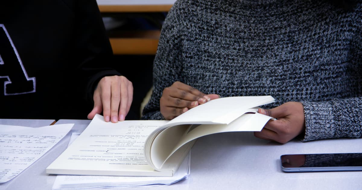 Bildungs- und Diplomatiezentrum in Avignon erhält internationalen Rechtsrahmen