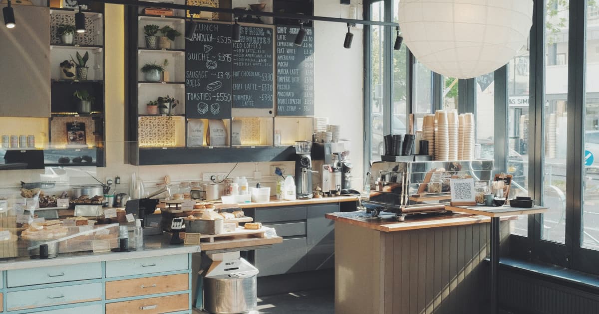 The Great Greek Mediterranean Grill eröffnet ersten Standort in der T-Mobile Arena in Las Vegas