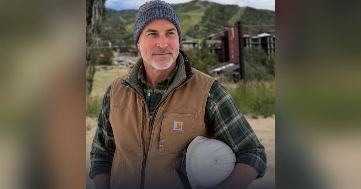 Daniel Kaufman startet Mountain Watch, einen kostenlosen Land- und Immobilien-Tracker für Skiort-Städte, während der Proxy-Kampf bei Vail Resorts sich zuspitzt