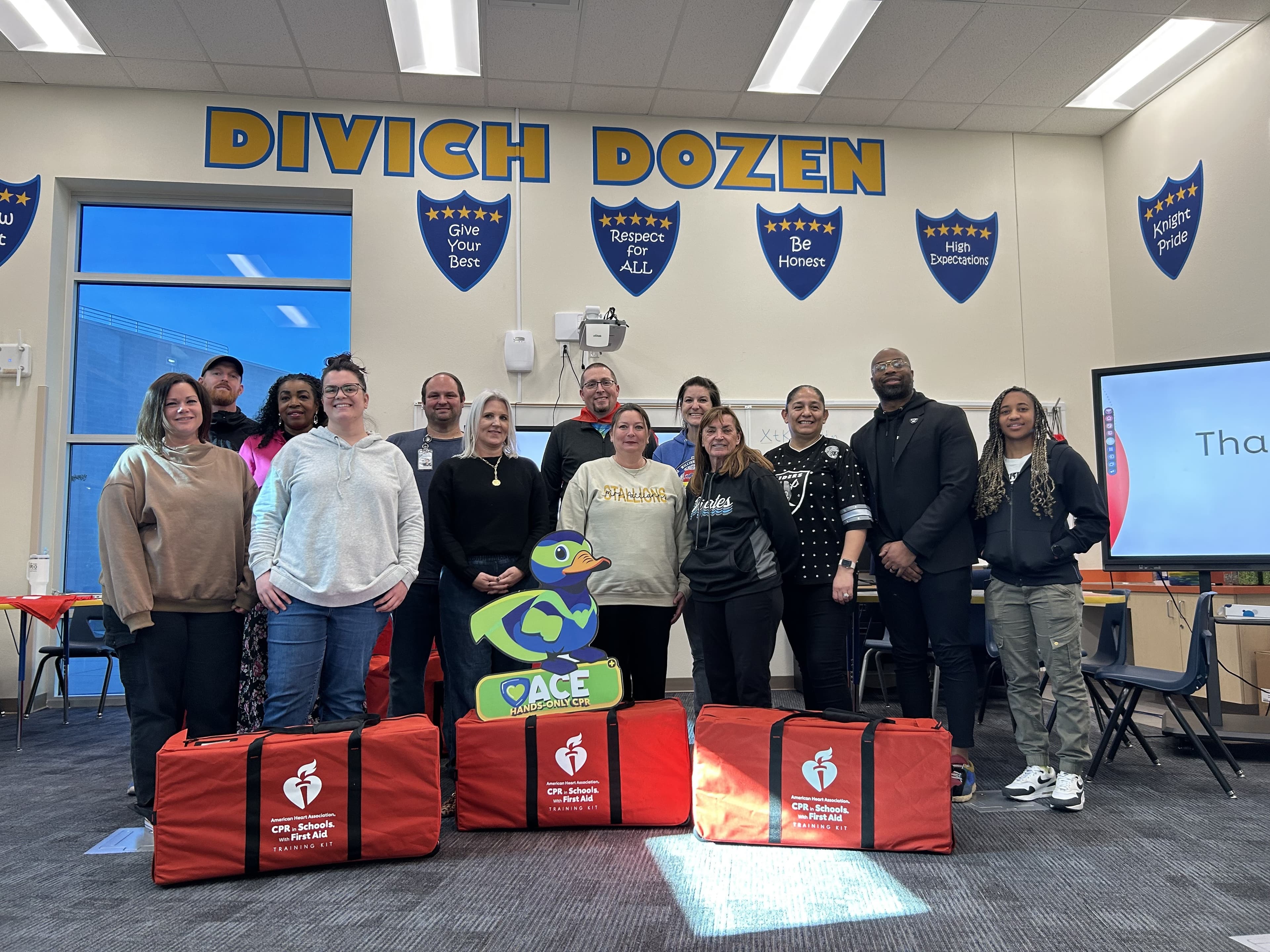 Raiders und American Heart Association stärken Schulschutz mit CPR-Trainingsinitiative