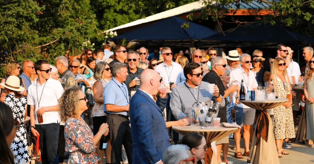 Safari Soiree im Blank Park Zoo: Ein Abend voller Jurassic-Spaß und Naturschutz