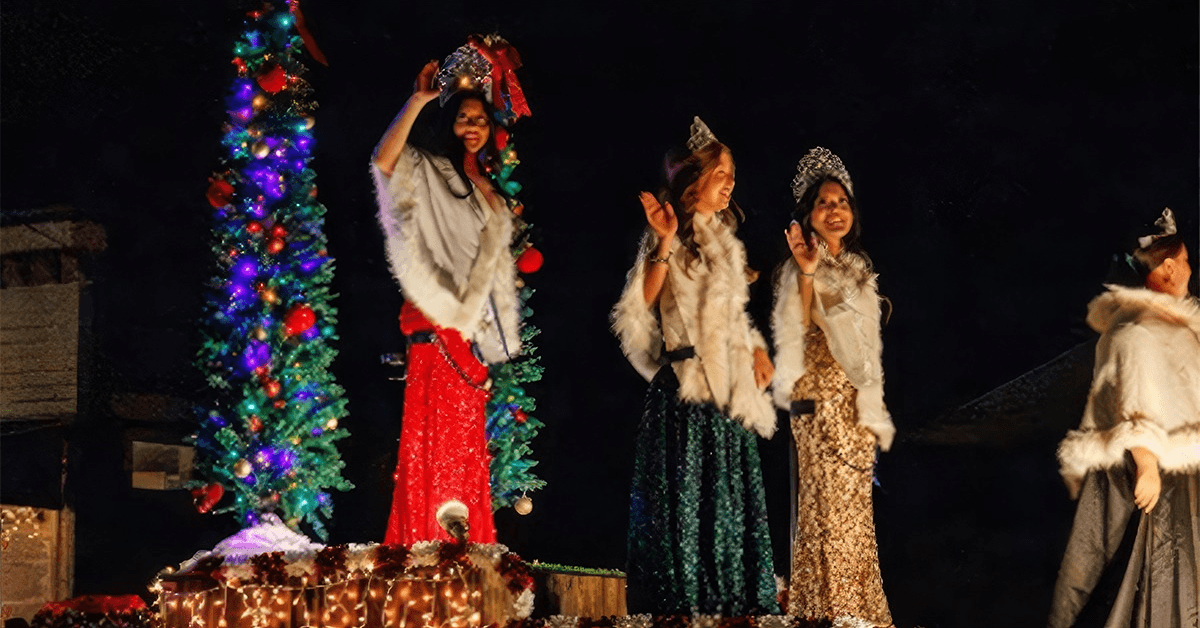 Christmas in Comfort: Hill Country feiert Weihnachtsfest mit Ehrung von Rettungskräften