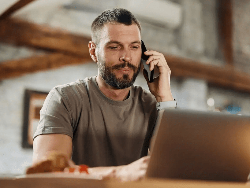 Liveops ersetzt Stundensätze durch leistungsorientiertes CX-Outsourcing