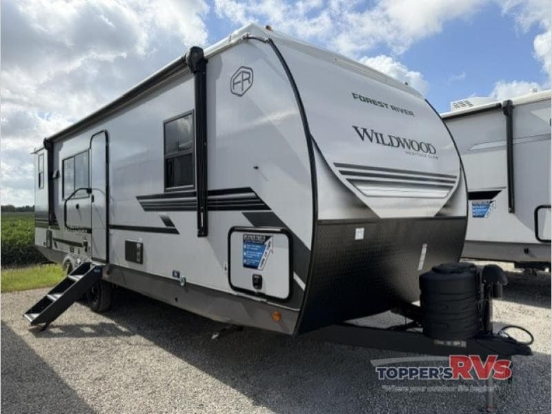Topper's RVs erweitert Heritage Glen Camper Bestand um neue leichte Wohnwagen
