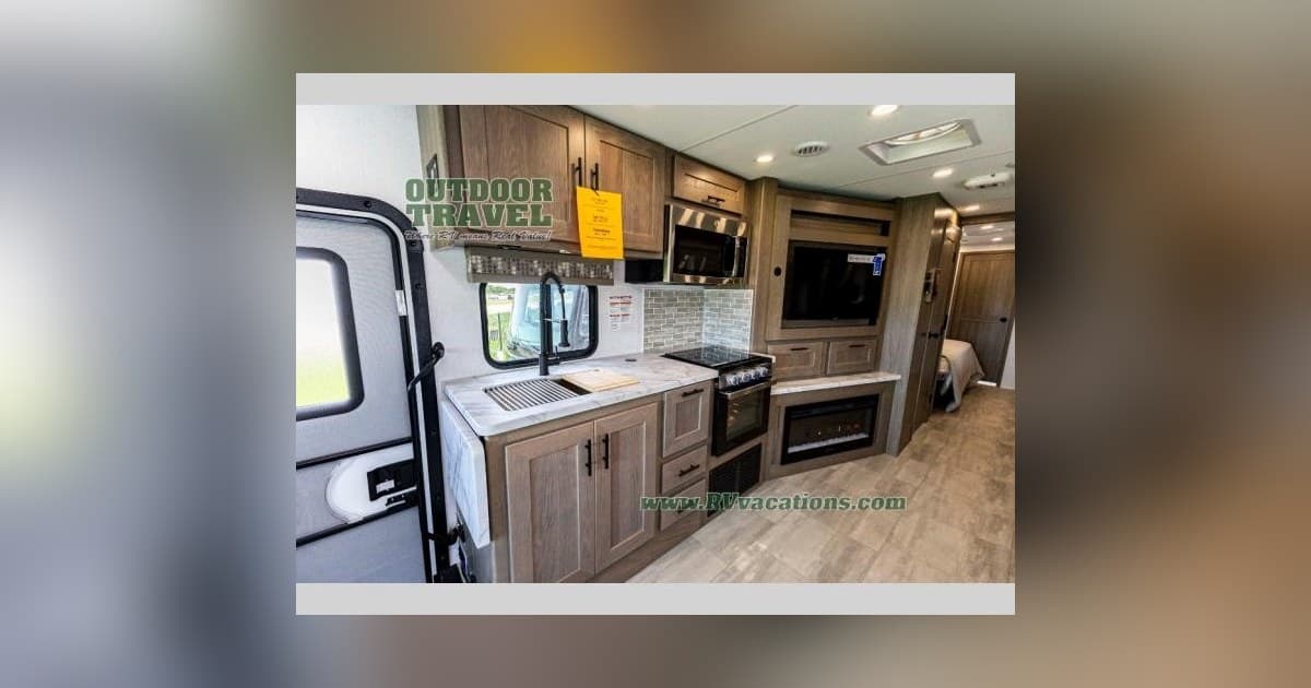 Outdoor Travels Modelljahres-Endabverkauf bietet reduzierte Wohnmobile und zeitlich begrenzte Mietpreise für Motorhomes in Ontario