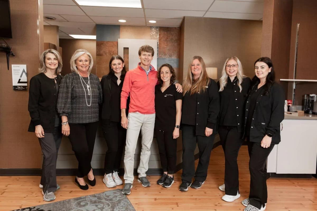 Lucas Orthodontic Group erweitert Invisalign-Angebot für Familien in Nashville