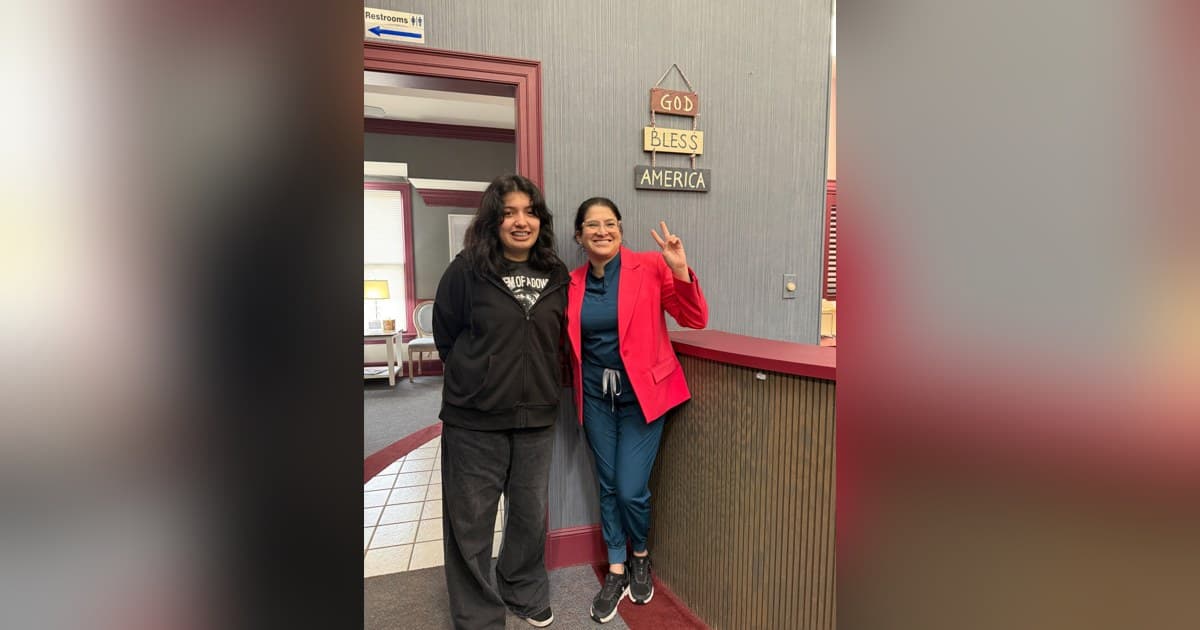 Vibrant Orthodontics erweitert kieferorthopädische Behandlung für Erwachsene in Tallahassee um Zahnspangen und transparente Aligner