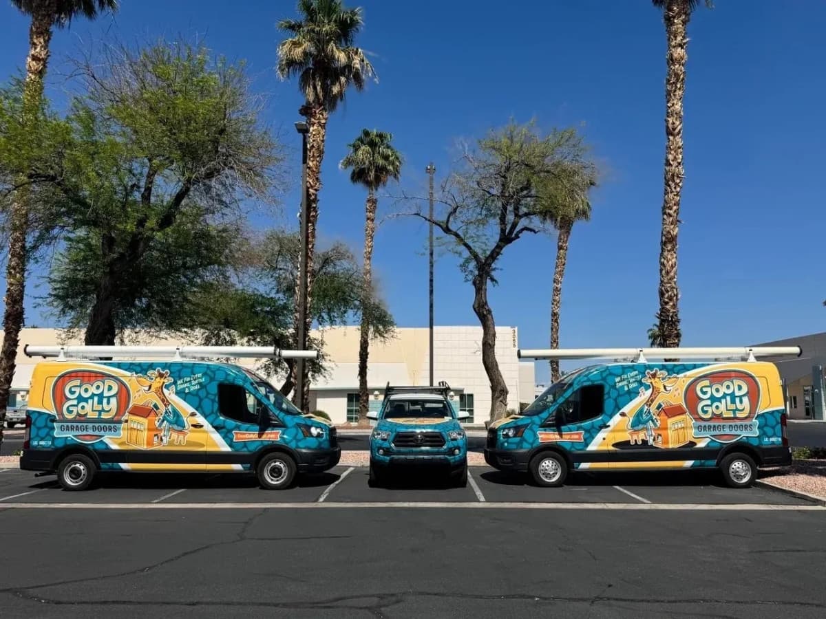 Good Golly Garage Doors startet Spendenaktion für The Shade Tree in Las Vegas