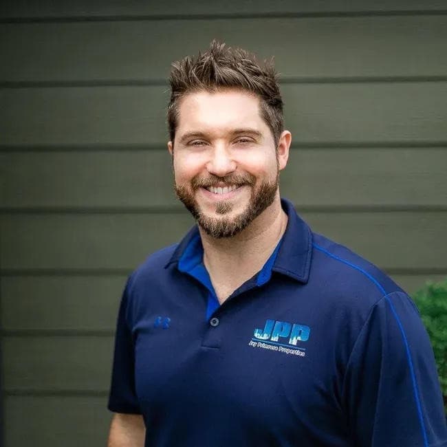 Jay Primrose Properties bietet Puyallup-Hausbesitzern während der Feiertage vereinfachte Barverkäufe an