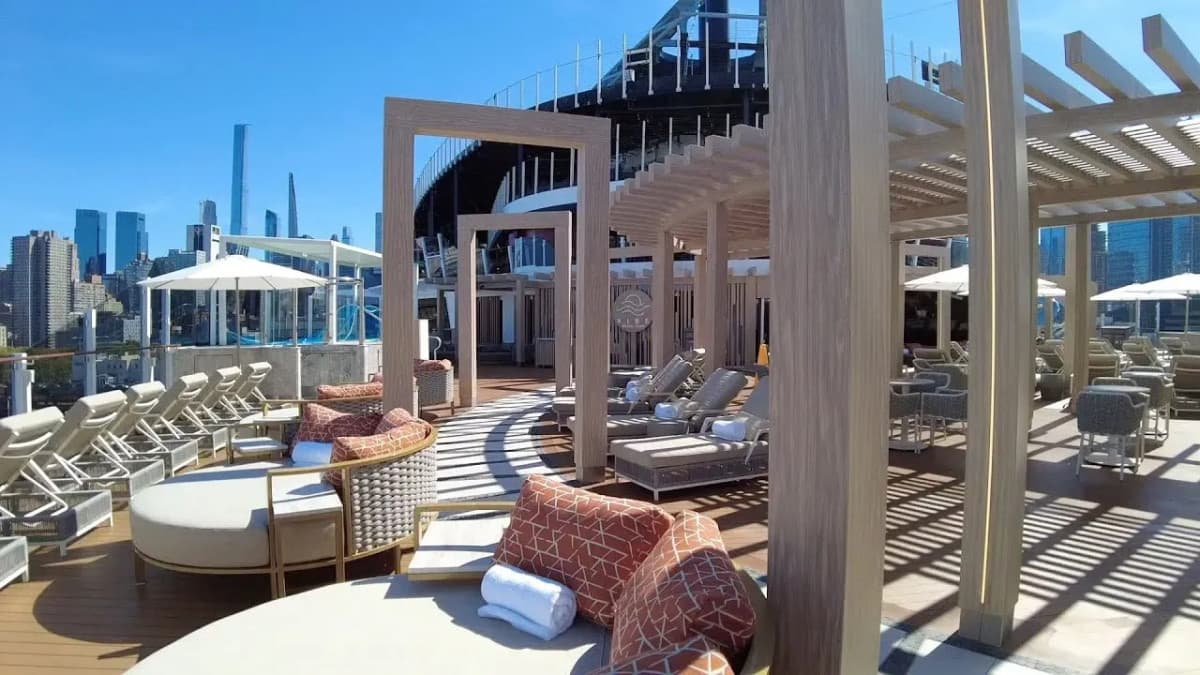 Njords Ark A/S liefert spezialisierte Marineeinrichtungs-Lösungen für Kreuzfahrtschiff-Interieurs