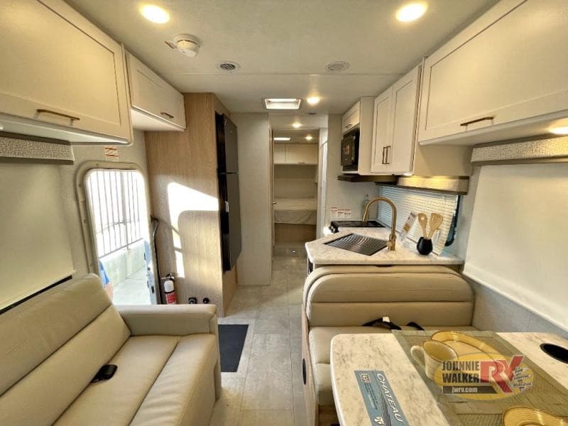 Johnnie Walker RV meldet aktualisierte Wohnmobilbestandsaktivität an Standorten in Las Vegas