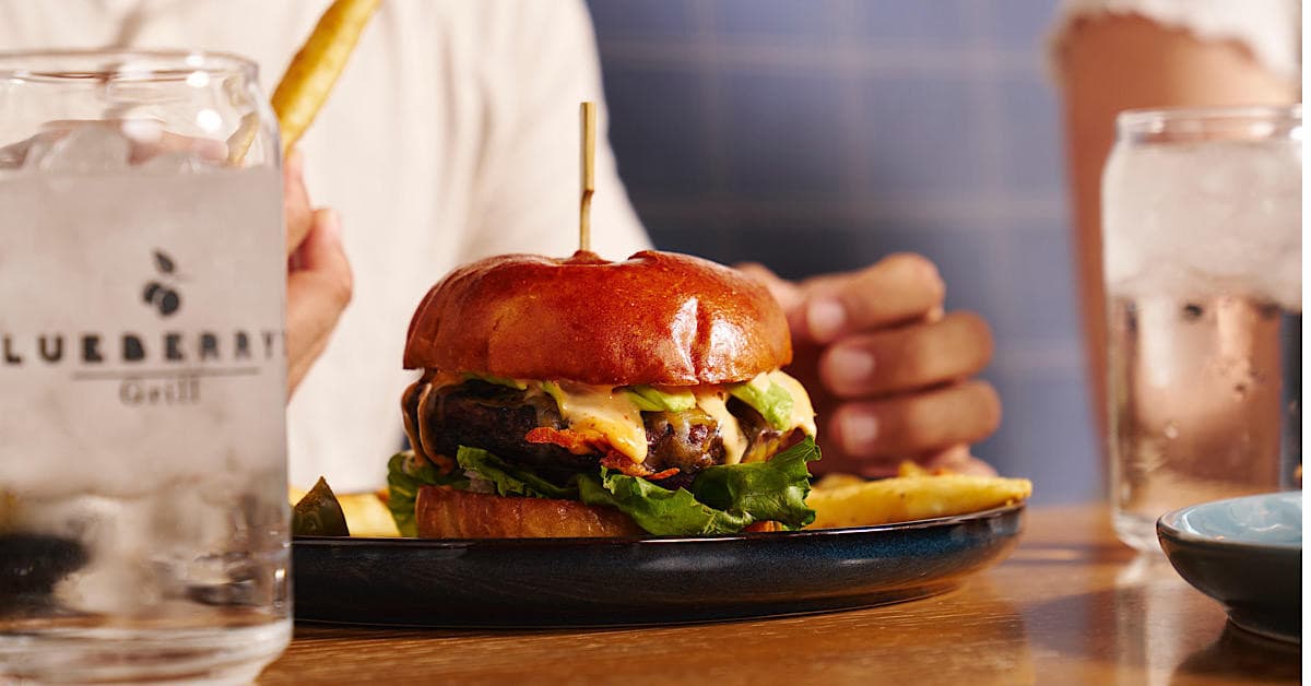 Blueberry's Grill gewinnt Best Breakfast und Best Brunch Auszeichnungen bei den Best of the Beach Awards 2025