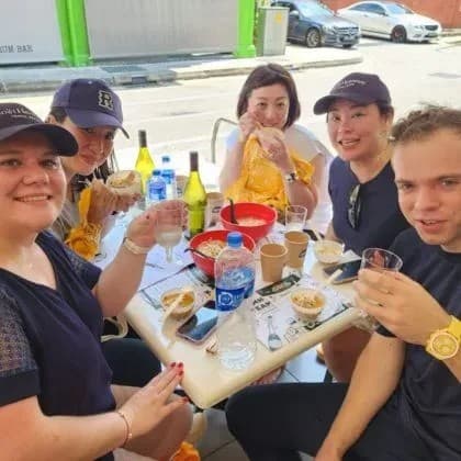 Adventour Singapore verbessert Veranstaltungserlebnisse mit anpassbaren Karnevalsvermietungen und Sportaktivitäten