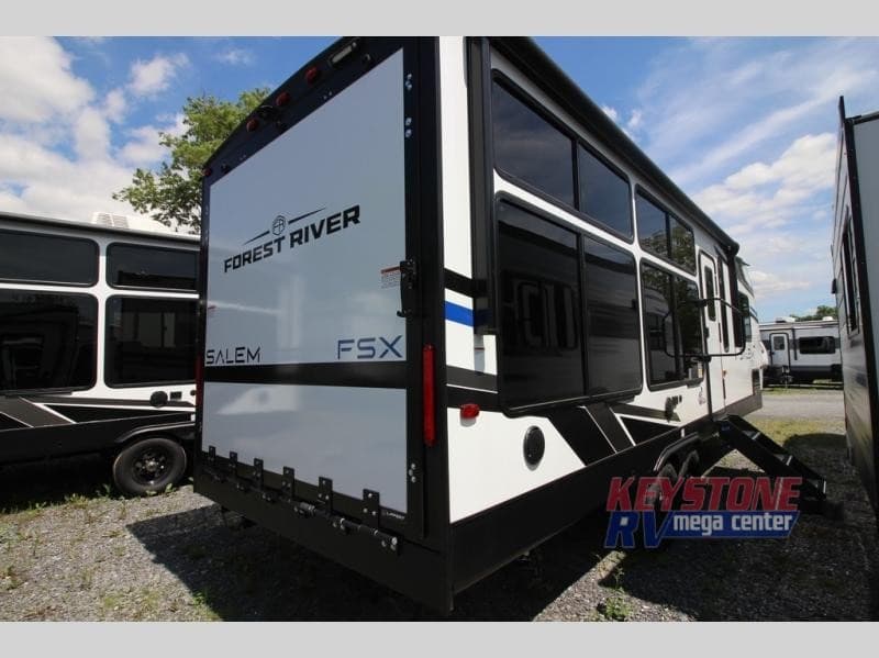 Pennsylvania RV-Supercenter erweitert Bestand und Teileabteilung