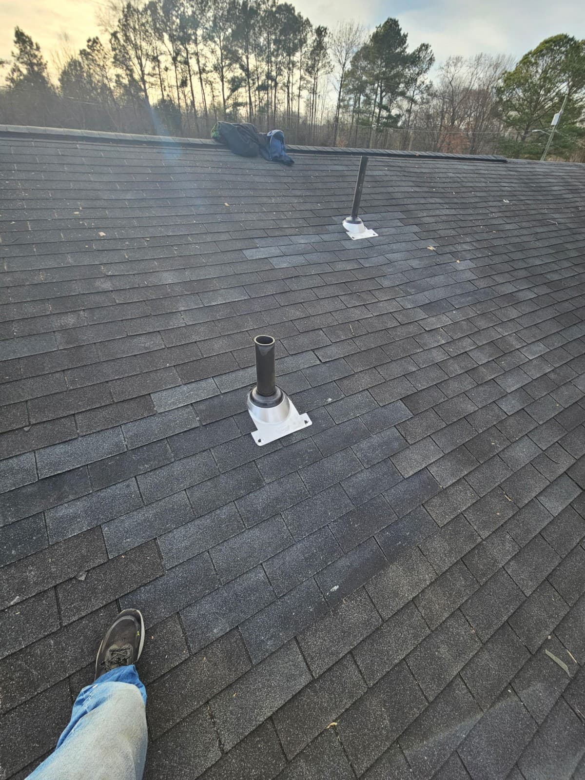 BK Roofing & Seamless Gutters erweitert Service auf Raleigh, Cary und Zebulon