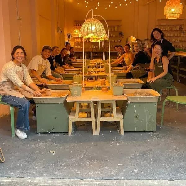 Paint Clay Sip Sydney erweitert private Töpferkurse für Events und Feierlichkeiten