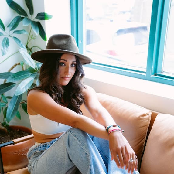 Peekaboo Boudoir feiert erfolgreichen ersten Monat nach Eröffnung des Bend Studios