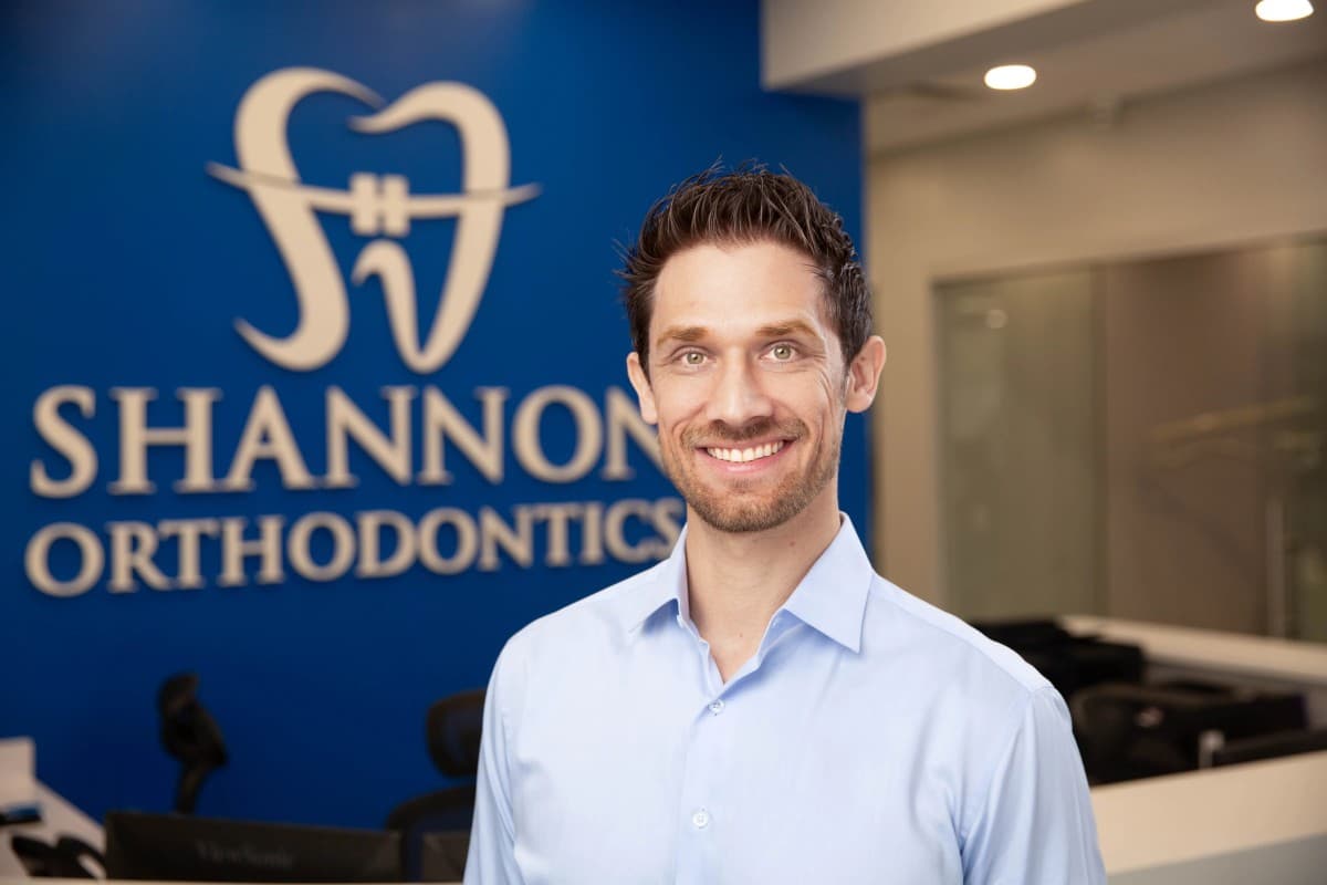 Shannon Orthodontics erweitert zweisprachige Dienstleistungen an zwei Standorten in Florida