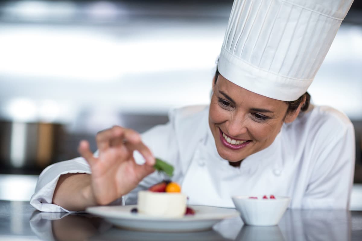 Florida Education Institute stärkt Gemeinschaft durch kulinarische Veranstaltungen