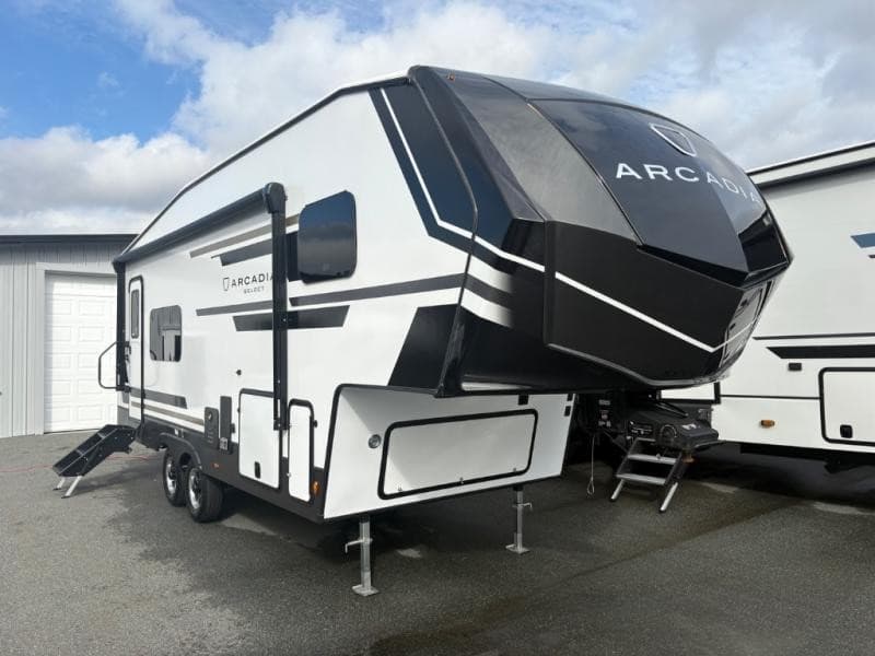 Meridian RV erweitert Gebrauchtwohnmobilbestand und Service in Port Coquitlam