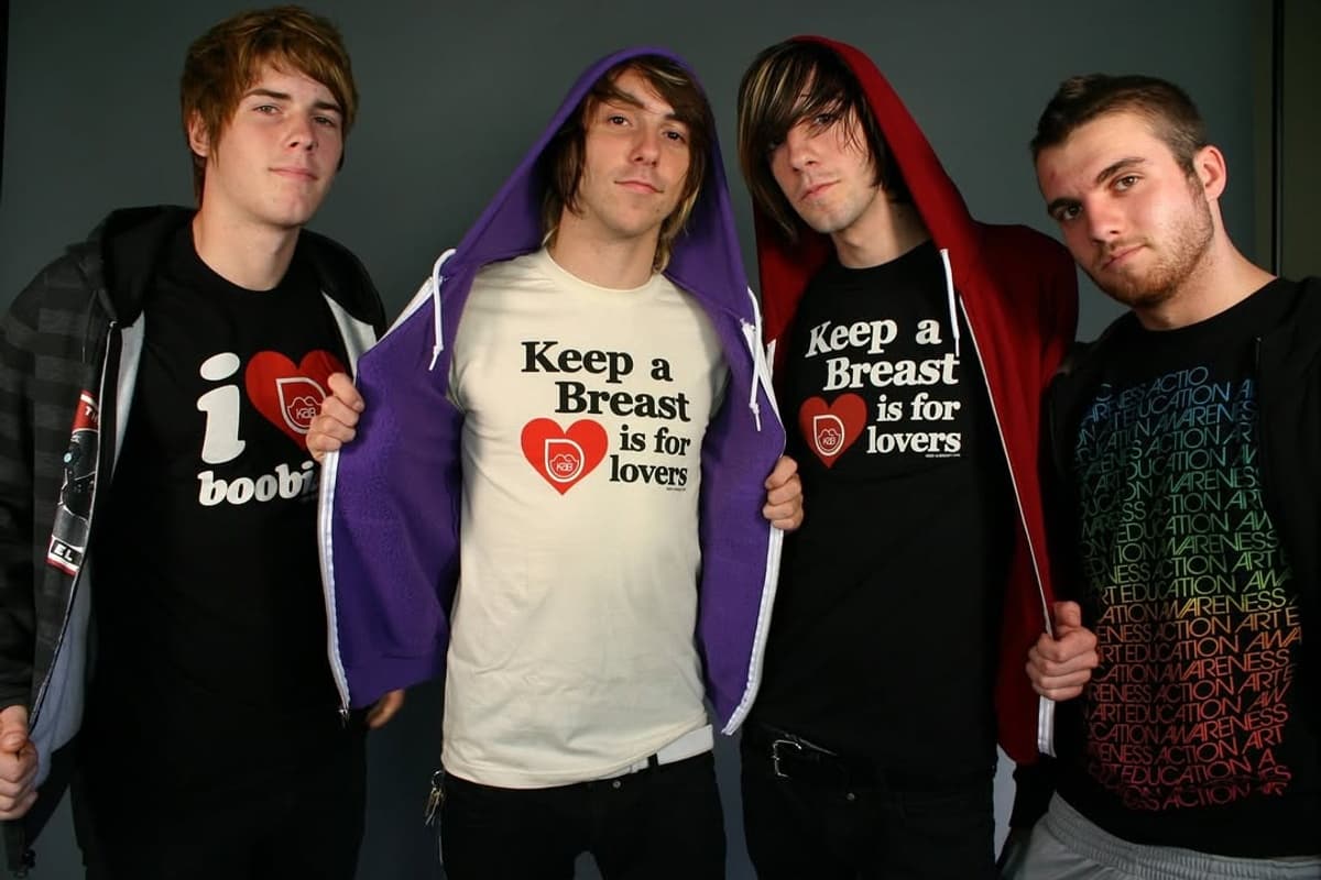 Keep A Breast Foundation feiert 25-jähriges Jubiläum beim Vans Warped Tour Finale in Orlando