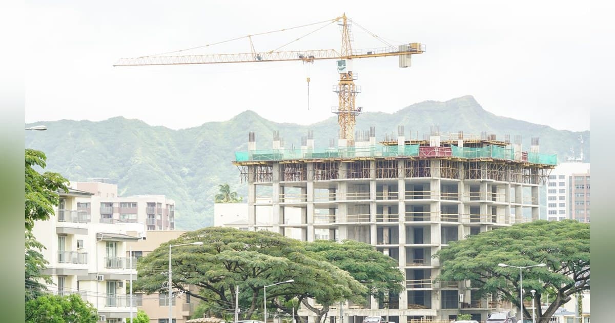 Hawaiis Wohnungsbaugesetz Bill 18 stellt Genehmigungen ohne Ermessensspielraum vor Dichte