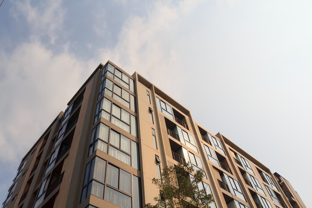 KI-Agenten automatisieren endlich die Eigentümerrecherche bei Gewerbeimmobilien