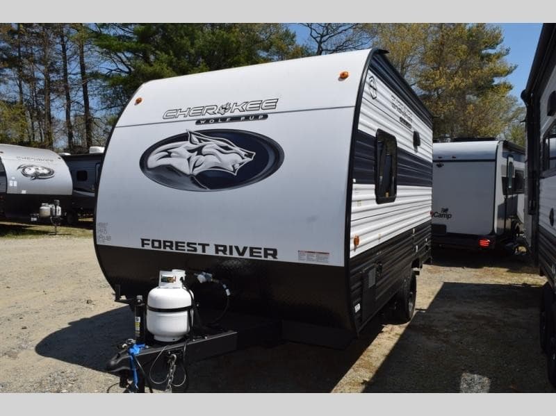 Pete's RV Center erweitert Wolf Pup-Bestand in Vermont angesichts wachsender Nachfrage nach leichten Wohnmobilen
