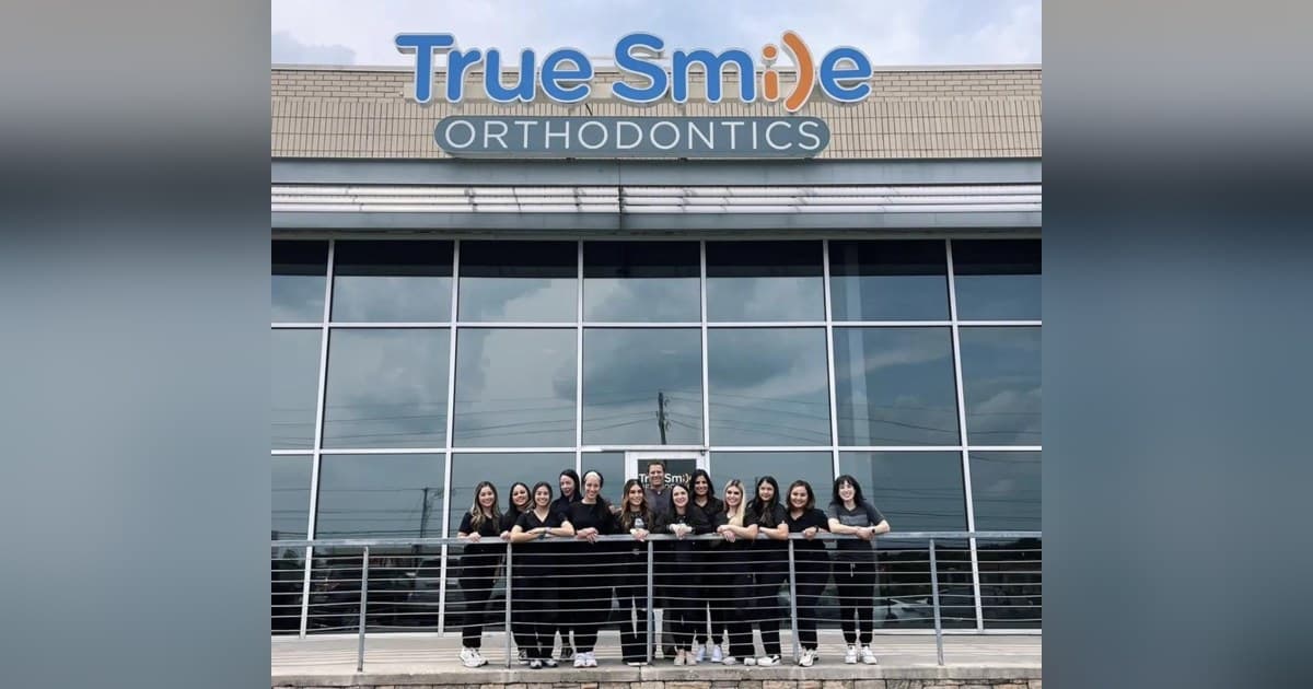 True Smile Orthodontics bietet Zahnspangen für alle Altersgruppen und kostenlose Beratungen in Bixby, OK
