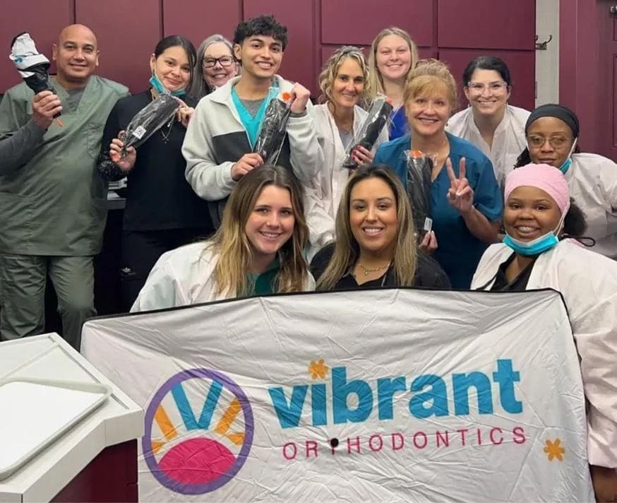 Vibrant Orthodontics erweitert patientenzentriertes Behandlungsmodell in Tallahassee und bietet Zahnspangen und Aligner für alle Altersgruppen