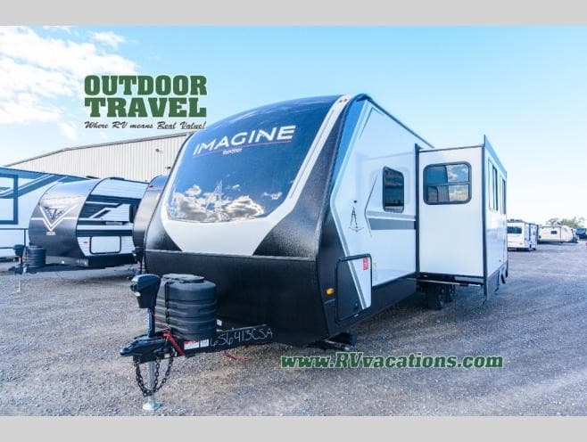 Outdoor Travel erweitert Wohnmobil-Bestand um Grand Design Imagine Wohnwagen und Thor Motor Coach Omni XG32