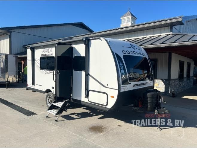 Best Choice Trailers - RV aktualisiert Online-Inventar für Wohnwagen und Nutzfahrzeuge