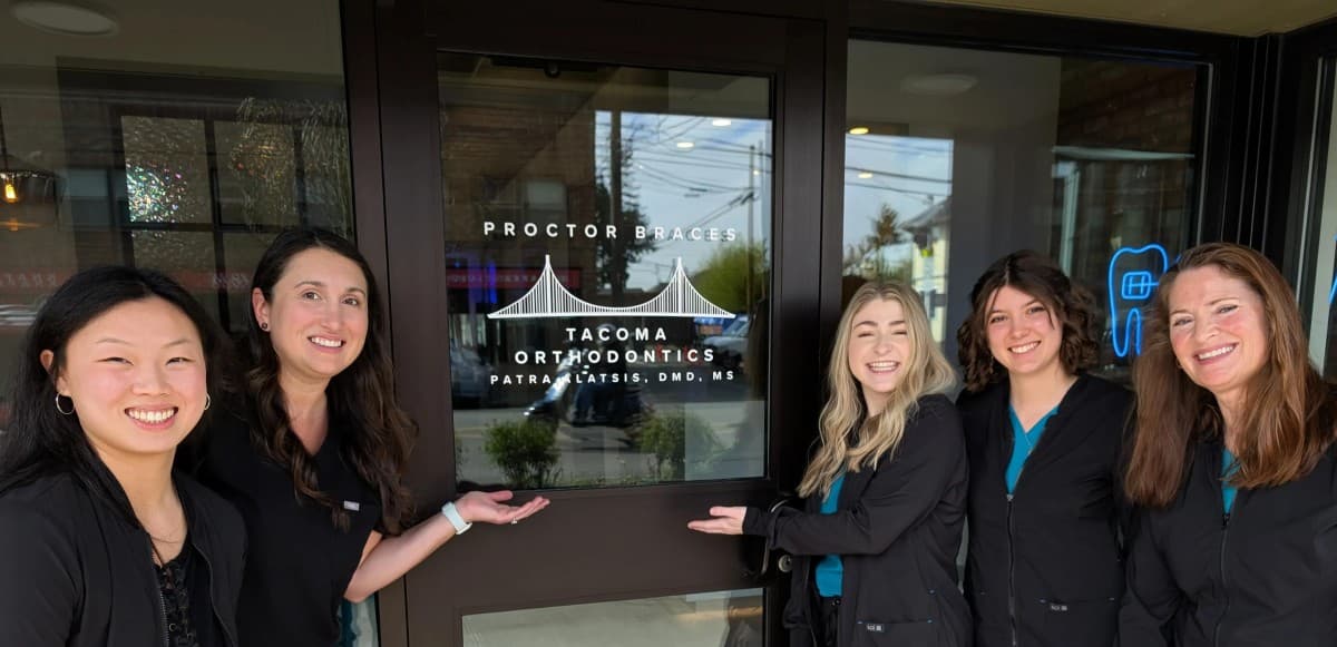 Frauengeführte kieferorthopädische Praxis erweitert Invisalign-Dienste in Tacoma mit modernster Technologie