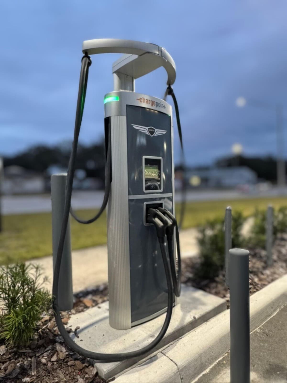 Energie-Wächter-Plattform hilft EV-Ladestationen, sommerliche Lastspitzen bei Nachfragegebühren ohne Geräteaustausch zu mildern