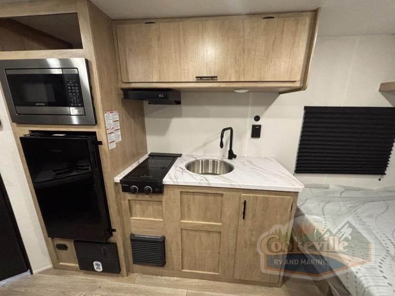 Cookeville RV and Marine erweitert Sortiment um neuen familienfreundlichen Grey Wolf Reiseanhänger