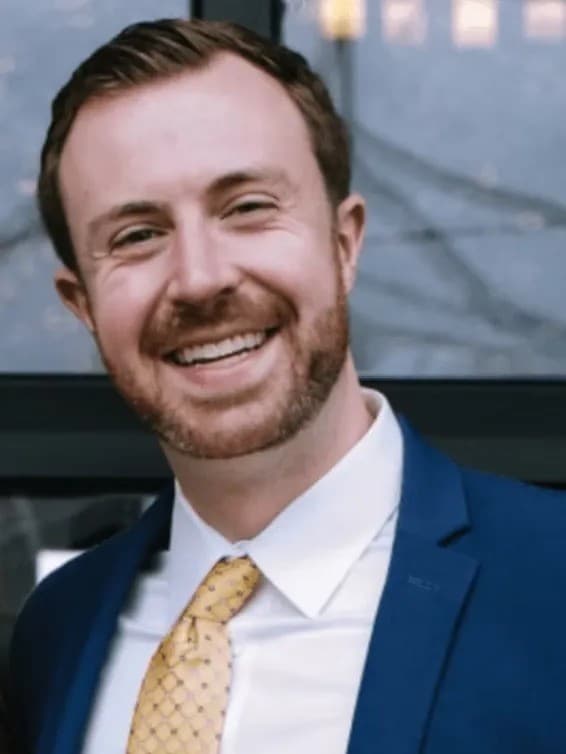 Dr. Cullen Doyle eröffnet drei kieferorthopädische Praxen in Südwest-Pennsylvania