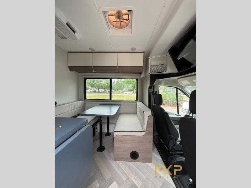 Lake Region RVs erweitert Bestand an Class-B- und Gebraucht-Wohnmobilen in Minnesota