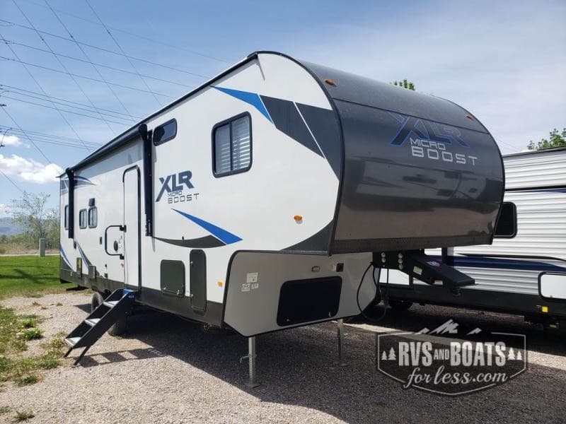 RVs and Boats for Less erweitert Budget-Wohnmobil-Verkaufsbestand in Chubbuck, Idaho