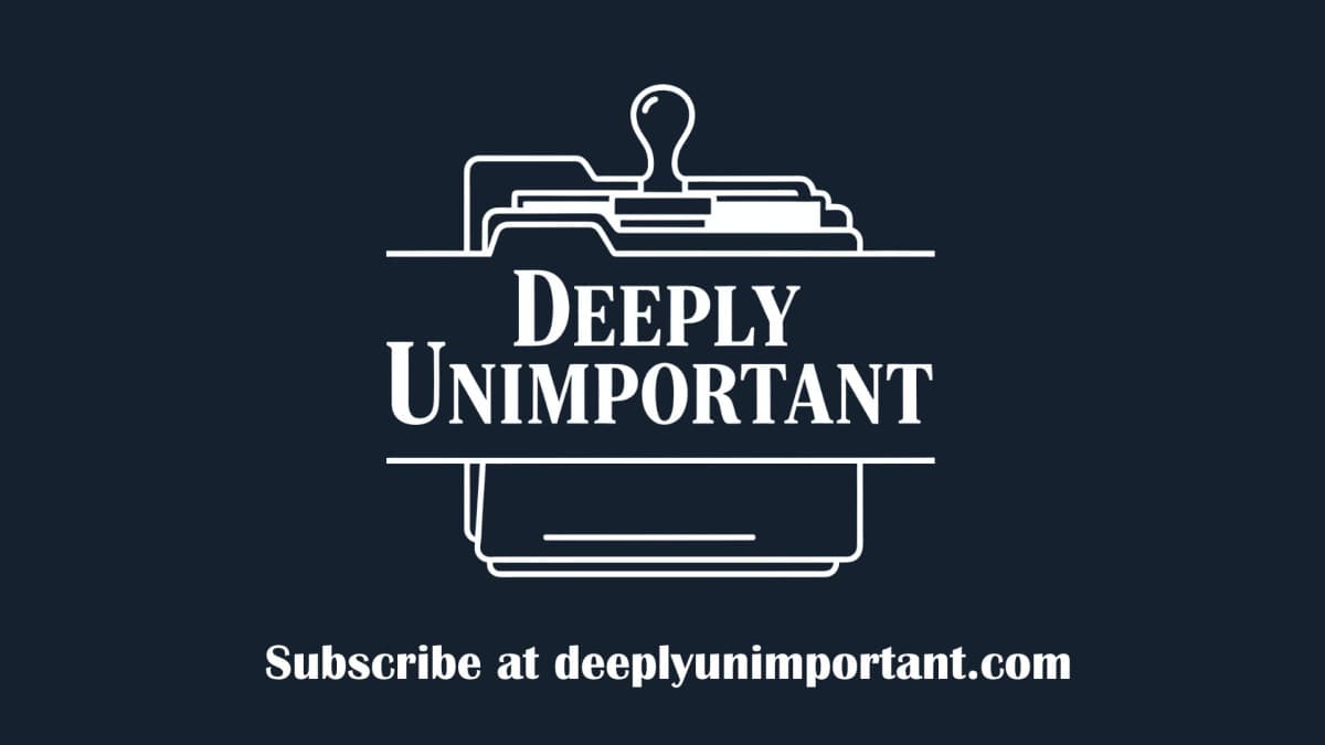 Gesundheitsfachkräfte empfehlen den Podcast 'Deeply Unimportant' bei Schlaflosigkeit und Gedankenrasen