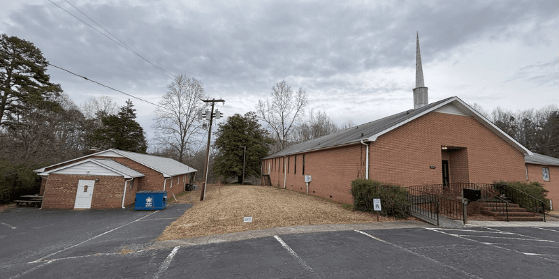 Neue überkonfessionelle Kirche eröffnet in Winston-Salem und bedient Familien im Triad-Gebiet