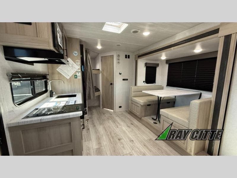 Ray Citte RV erweitert Lagerbestand in Roy, Utah, um der wachsenden Nachfrage nach Wohnmobilen und Reisemobilen gerecht zu werden